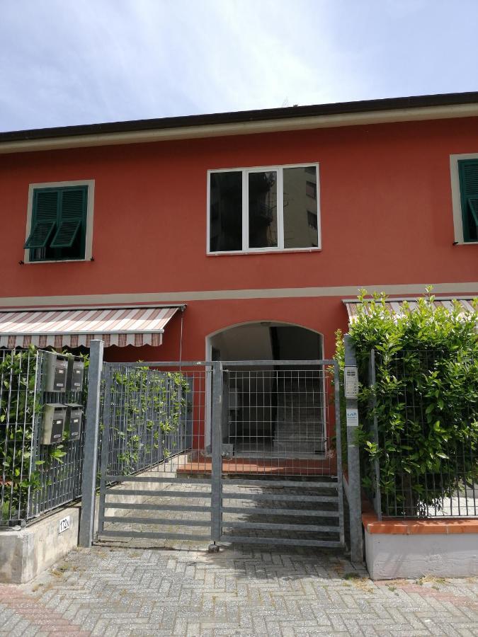 فيلا Alba Casa Vacanze - Lerici, 5 Terre Romito Magra المظهر الخارجي الصورة